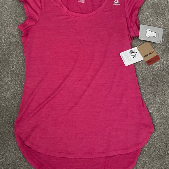 NWT Reebok Top - Picture 2 of 10